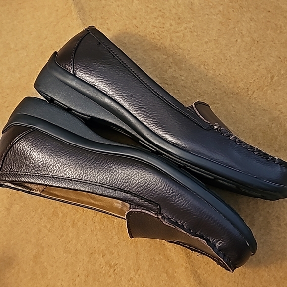 Flats - Picture 4 of 14